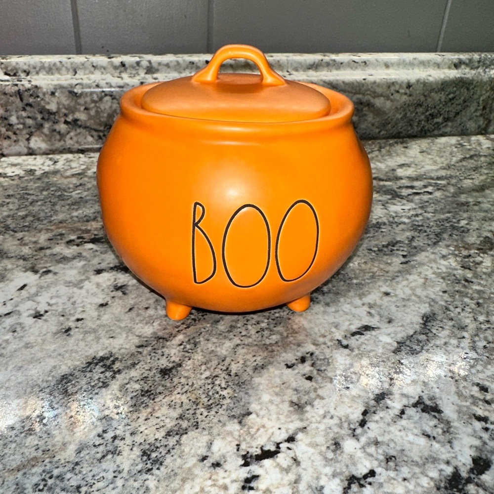 Rae Dunn cauldron jar